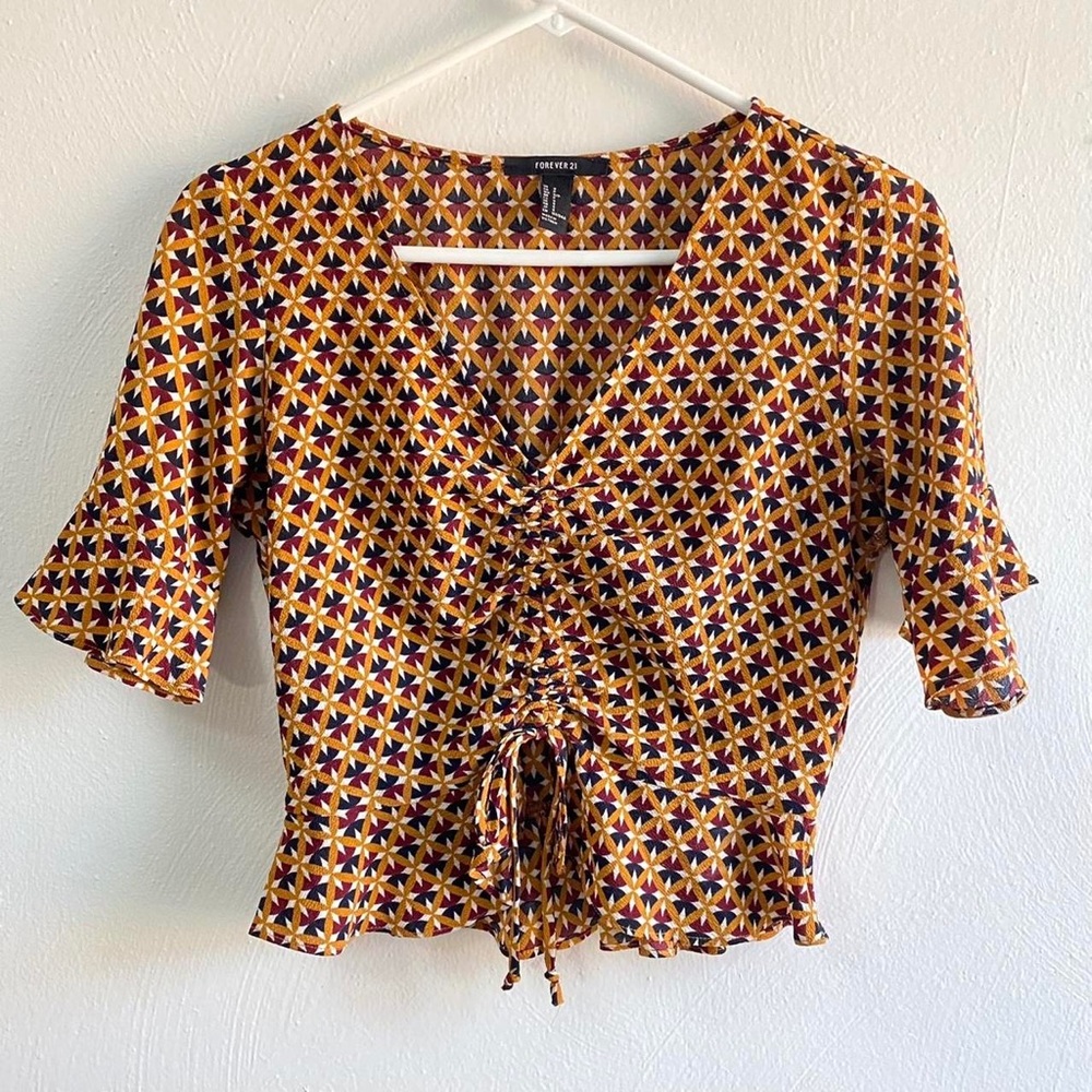 Forever 21 geometric print top